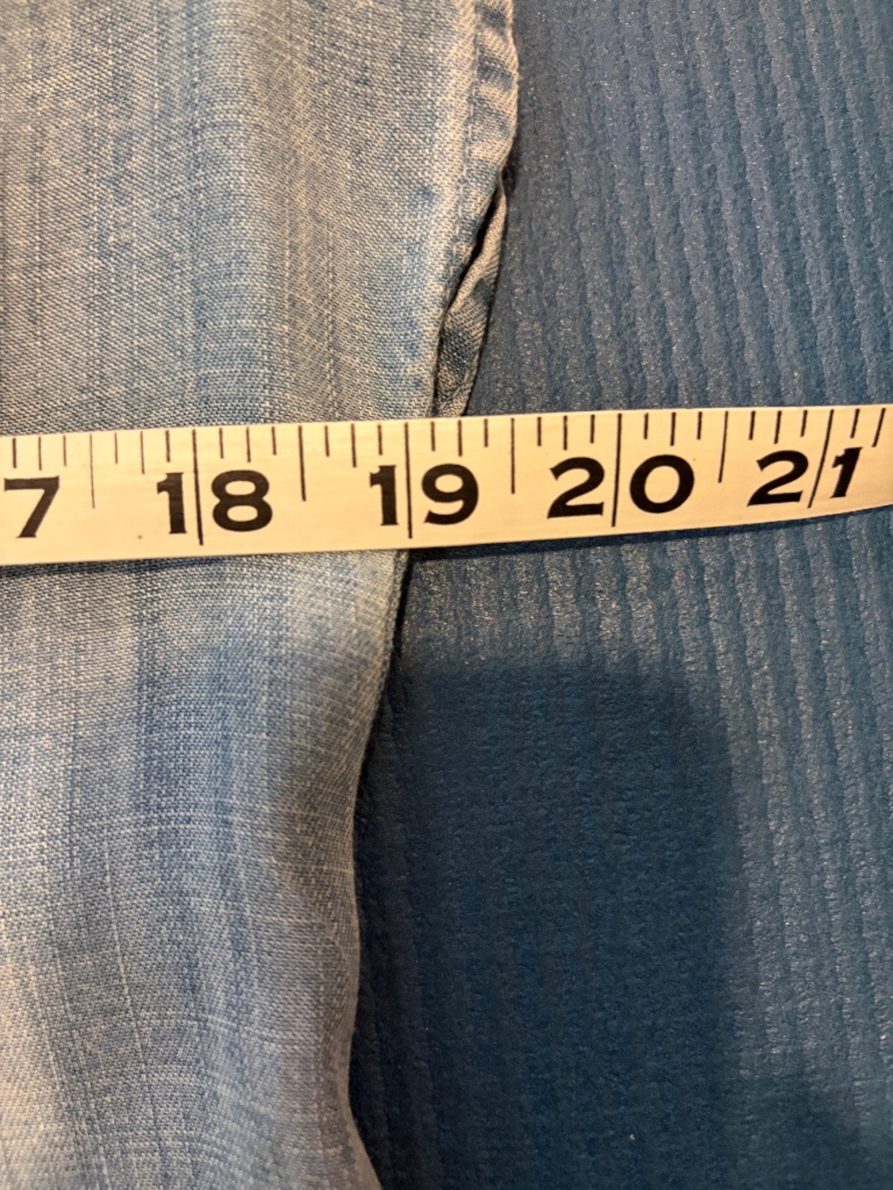 Chambray Boutique Blouse - Picture 4 of 7